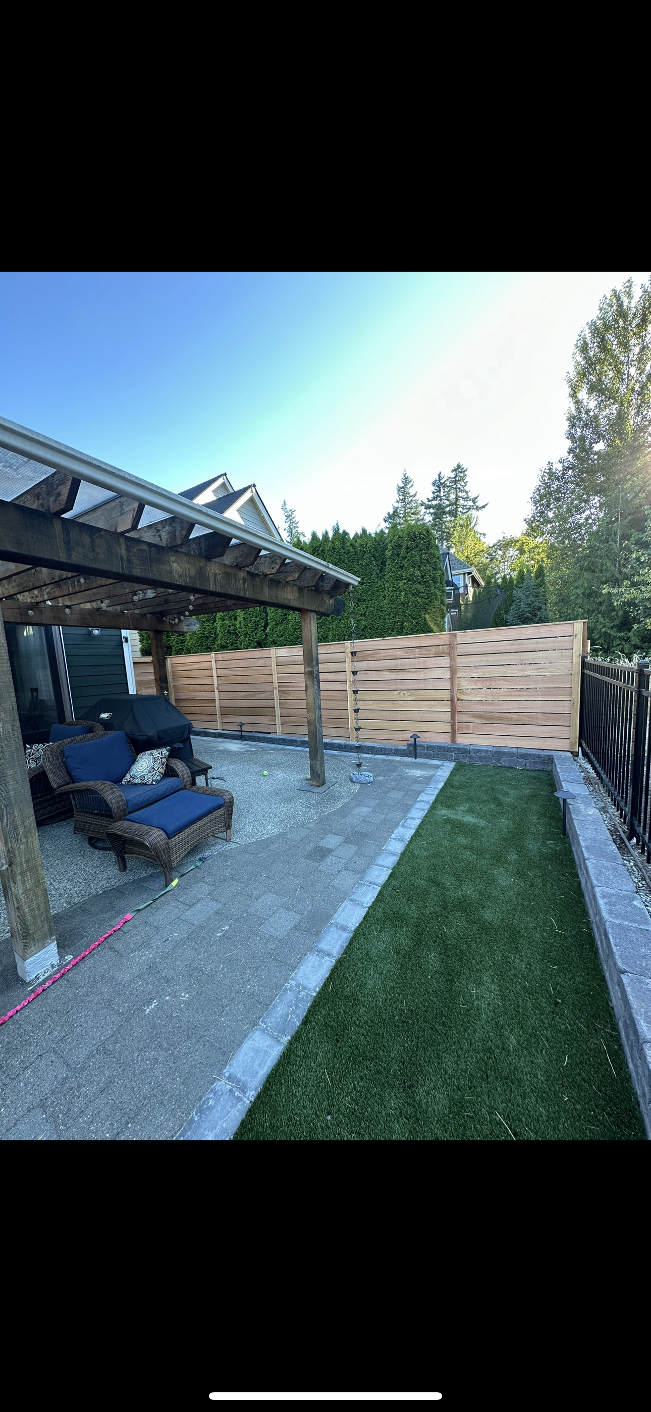 Modern horizontal fence